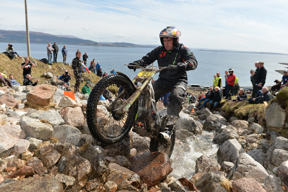 Dougie Lampkin logra la victoria en los Seis Dias de Escocia de Trial