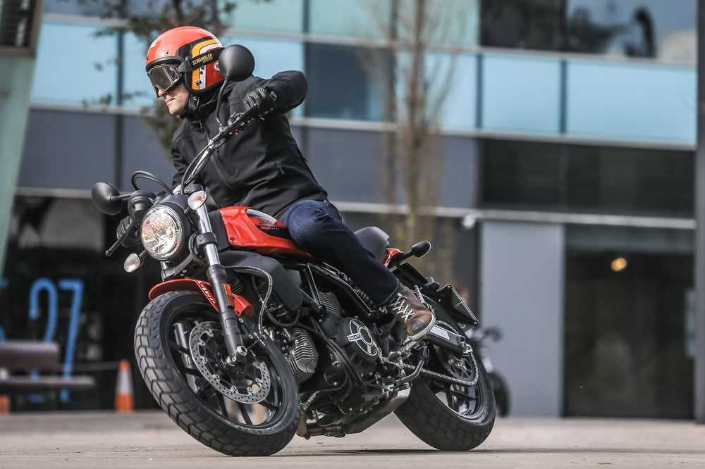Ducati Scrambler Sixty2