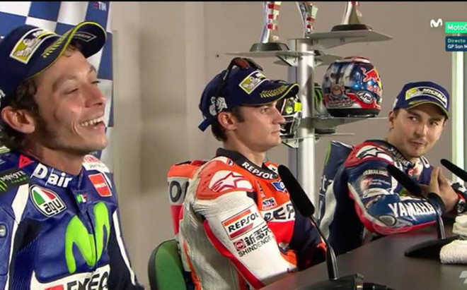 Lorenzo y Rossi discuten en la rueda de prensa tras el Gran Premio de San Marino