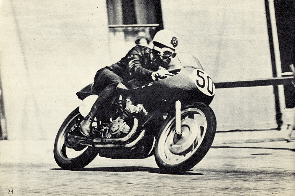 Publicidad Castrol Carreras de Motos