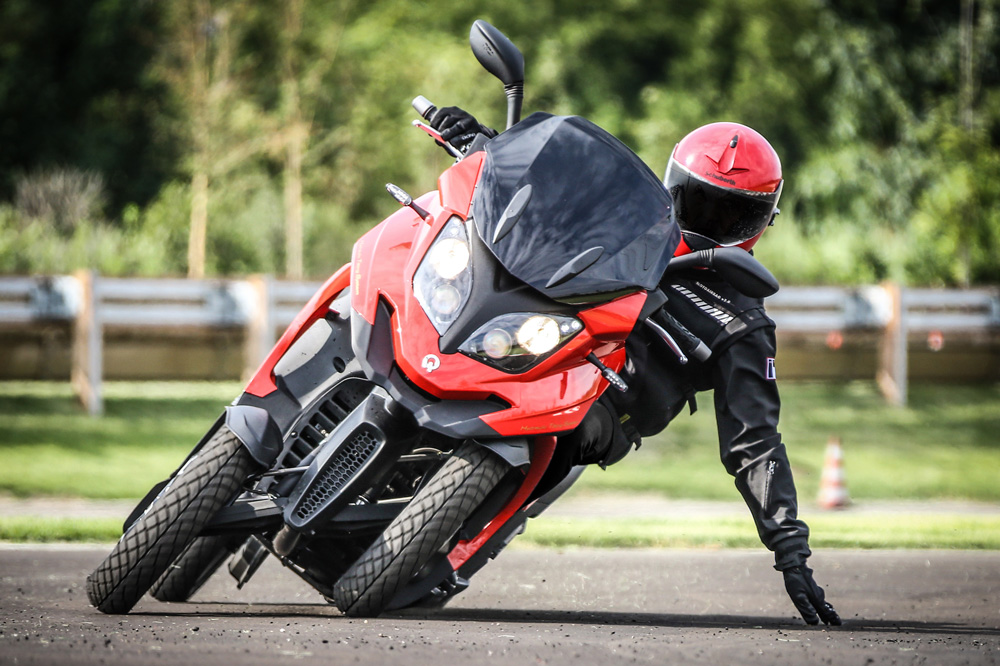Quadro 4, scooter cuatro ruedas