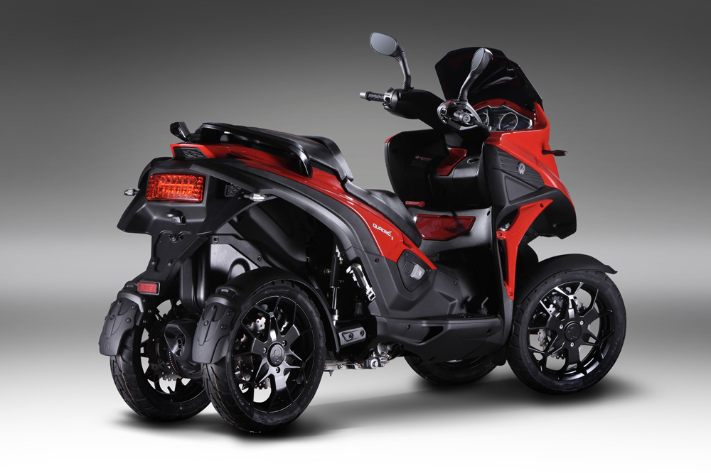 Quadro 4, scooter cuatro ruedas