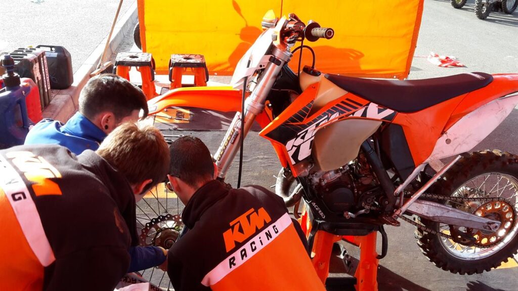 KTM Familly and Friends