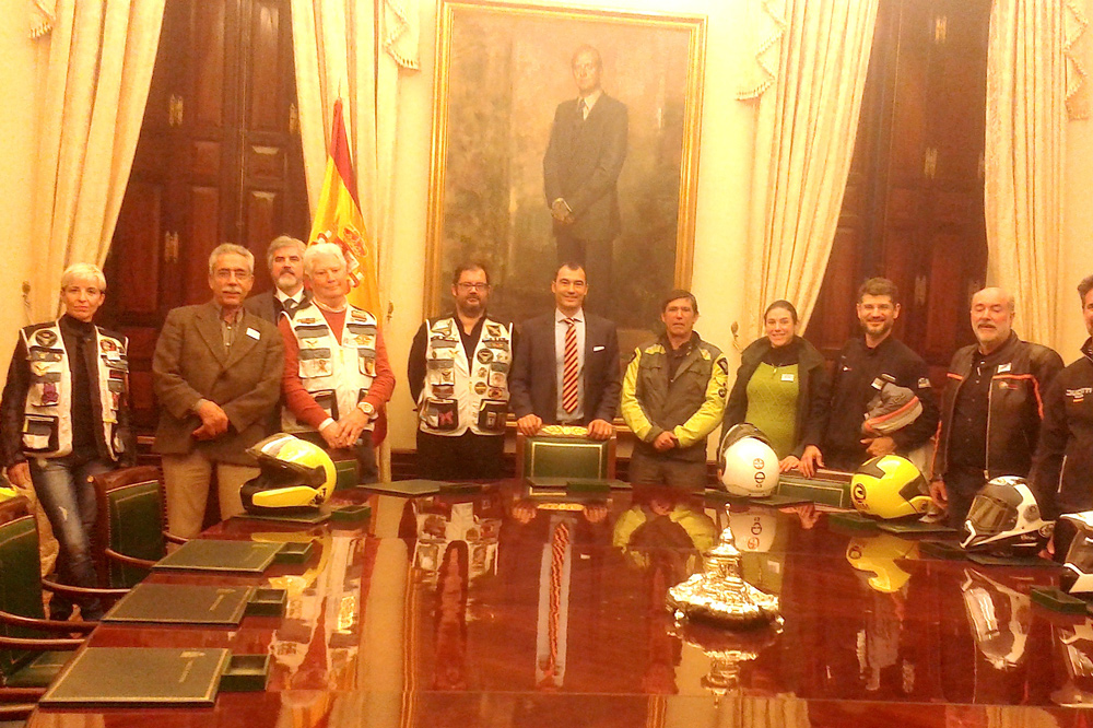 Asociaciones Moteras en el Congrego de los Ditputados