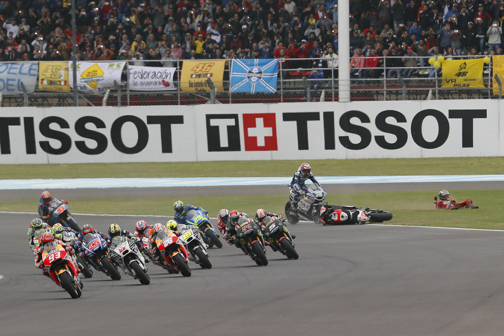 Caída de Jorge Lorenzo durante el GP de Argentina 2017