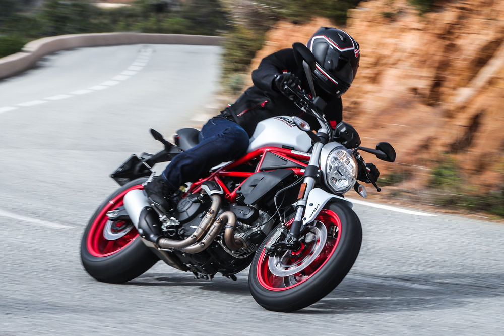 Ducati Monster 797: Fiel a la original