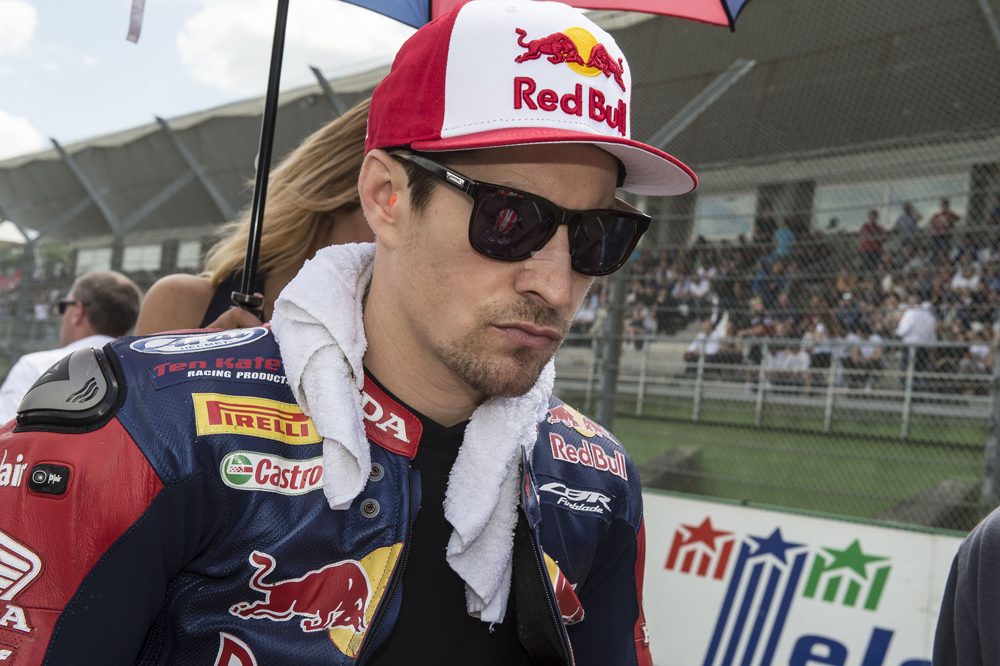 Nicky Hayden, atropellado cuando entrenaba en bici