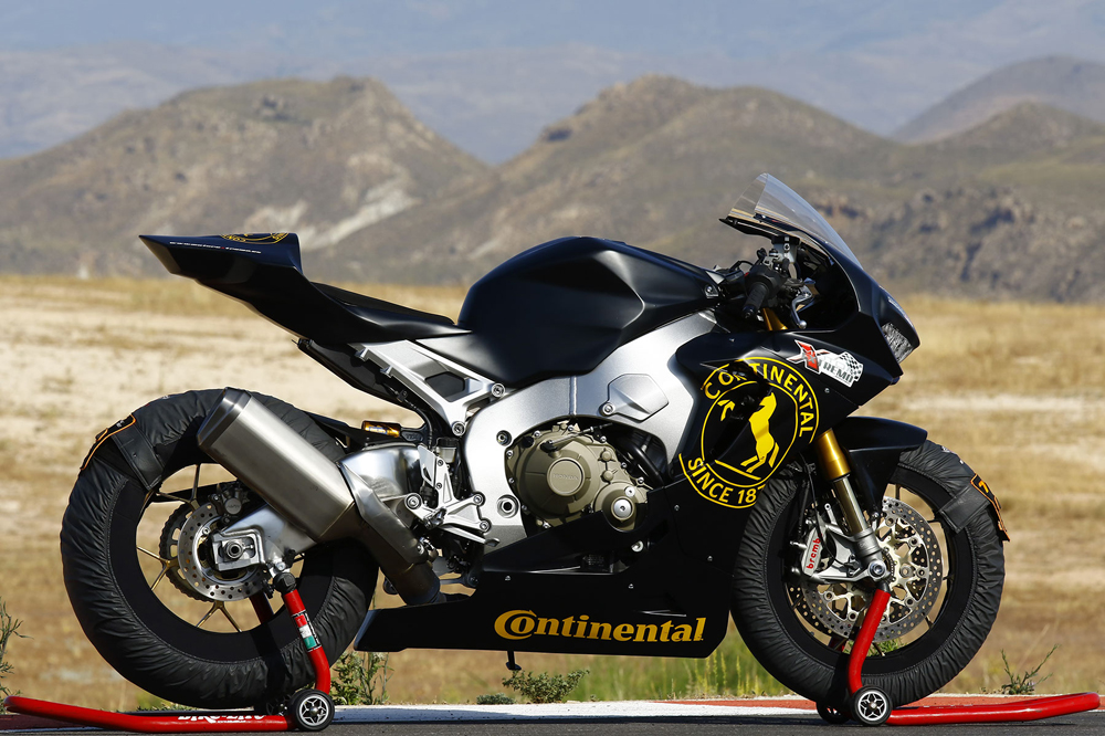 Honda-CBR1000RR-Motor-Extremo-Continental