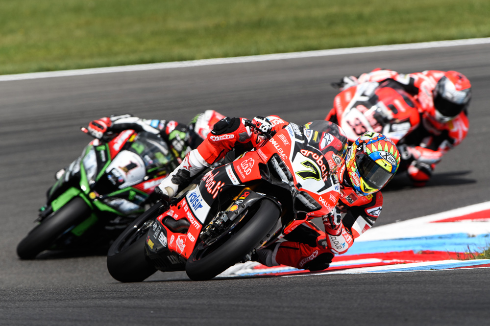 Doble vitoria de Chaz Davies en SBK Alemania