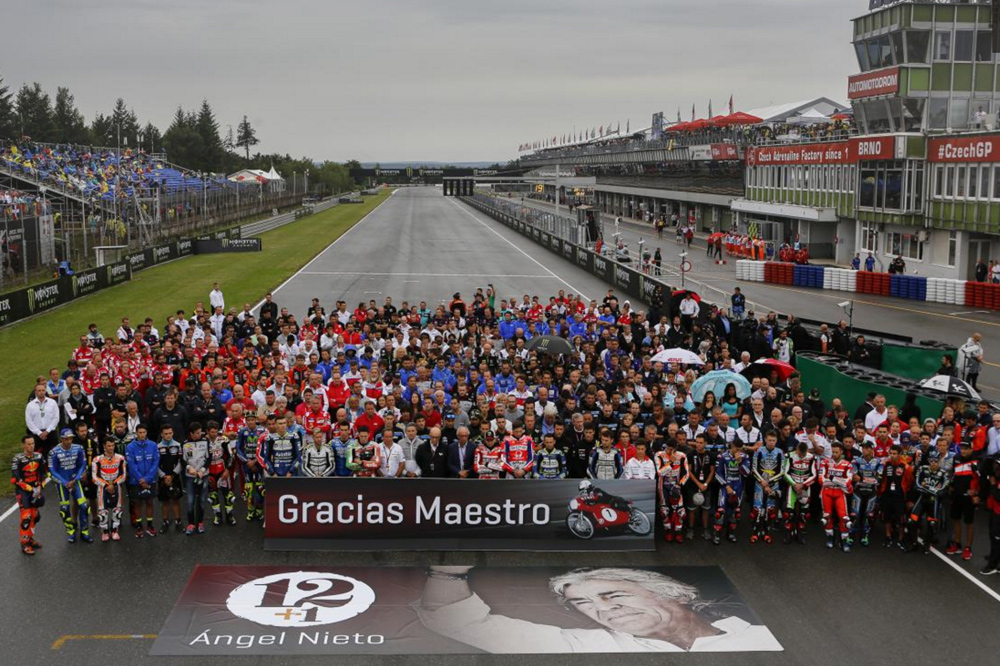 Homenaje a Angel Nieto en el GP de Republica Checa