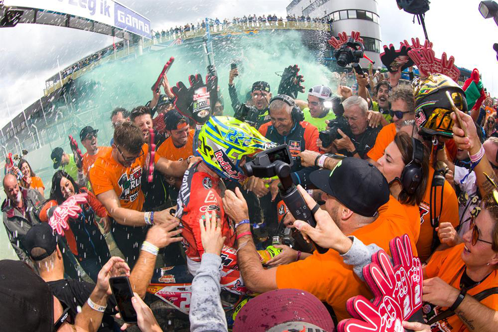 Cairoli se lleva a casa su noveno título de MXGP