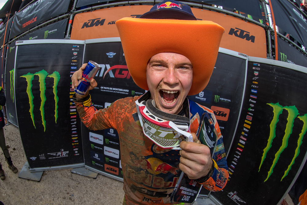 Pauls Jonass se proclamó campeón del Mundo MX2 2017