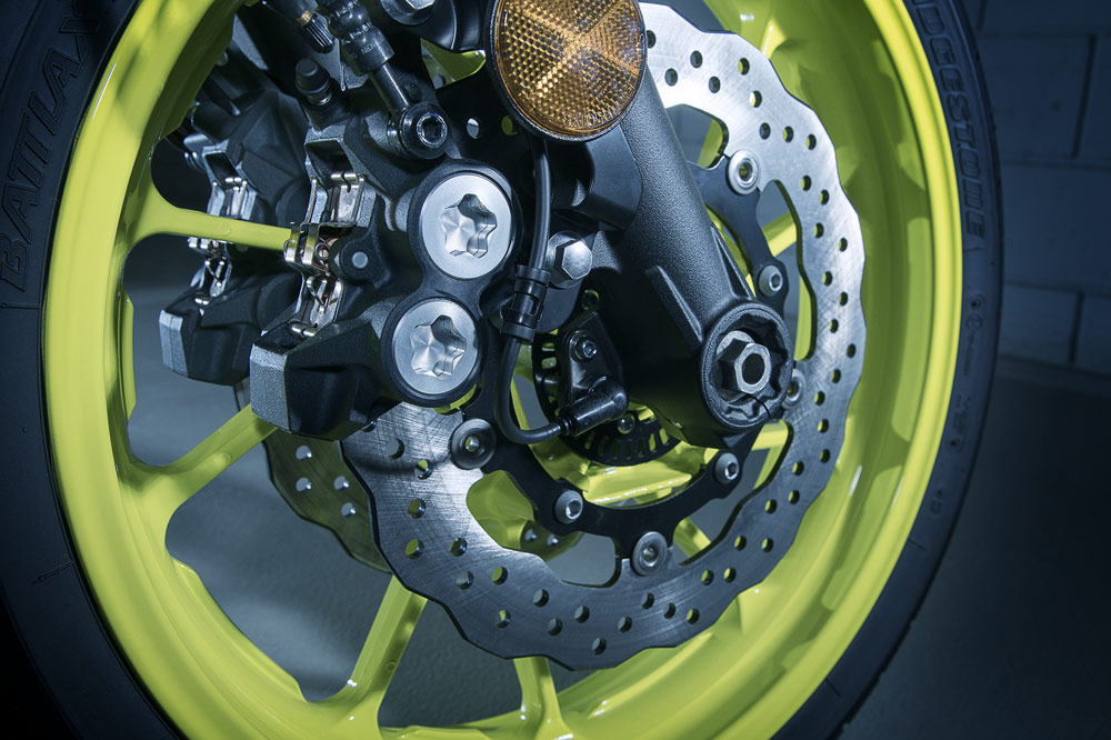 Yamaha MT 07 2018, freno delantero