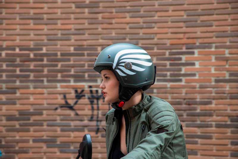 Casco jet Tonup de NZI