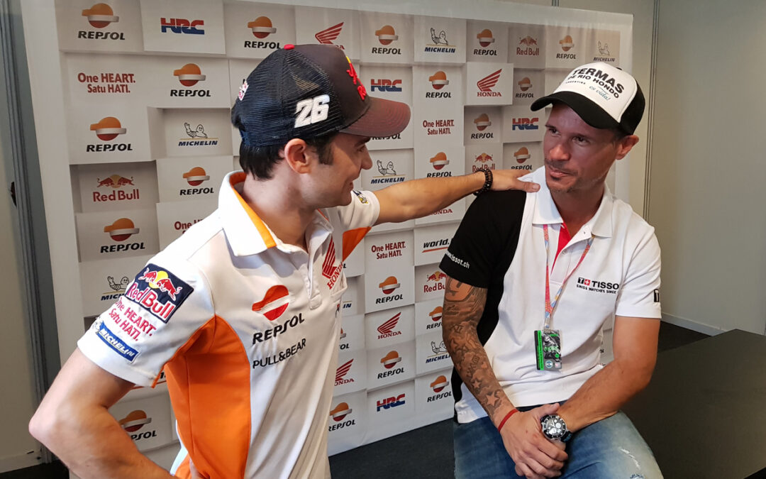 Dani Pedrosa y Sebas Porto durante el GP de Argentina MotoGP 2018