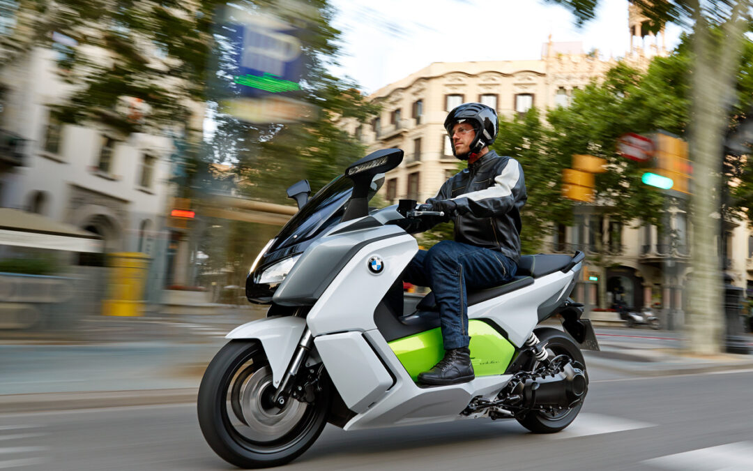 Las motos ya tienen distintivos medioambientales