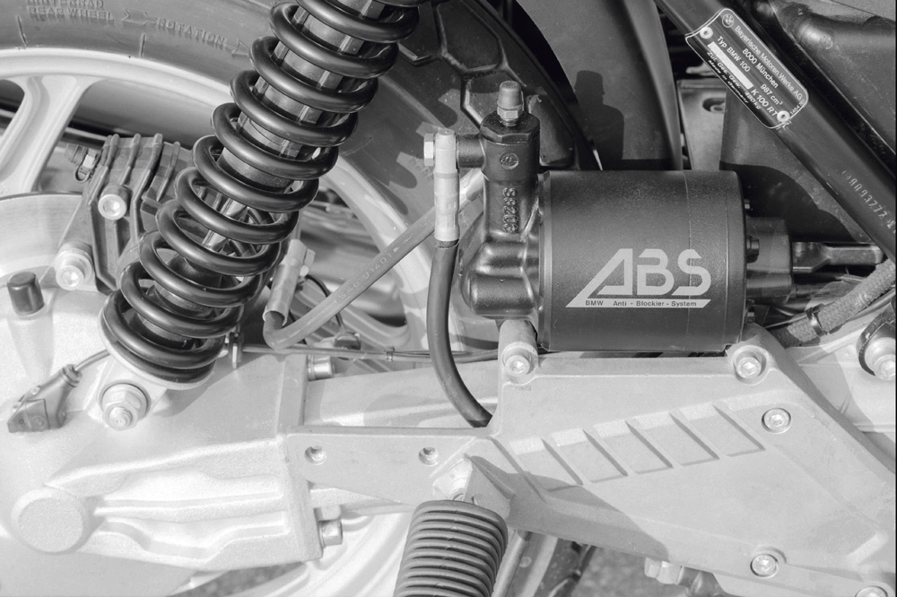BMW introdujo en 1986 en ABS