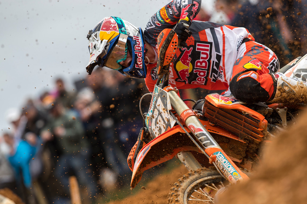 Jorge Prado podría lograr en 2018 el título de Campeón del Mundo MX2