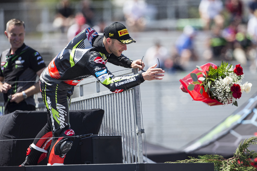 Jonathan Rea obtuvo dos victorias en SBK Laguna Seca 2018