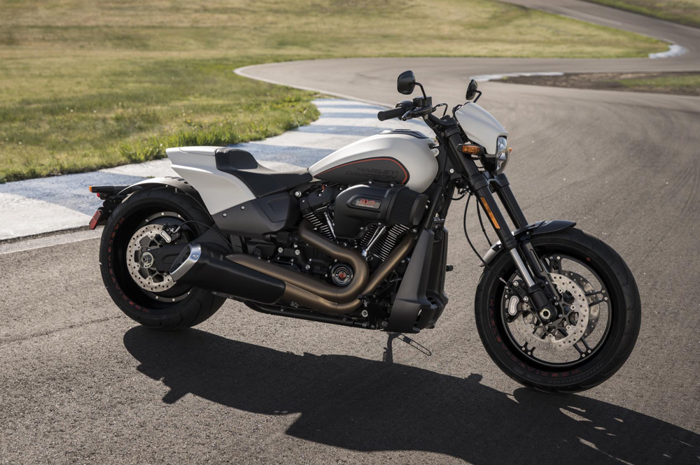 Harley Davidson Softail FXDR 114: Softail y deportiva