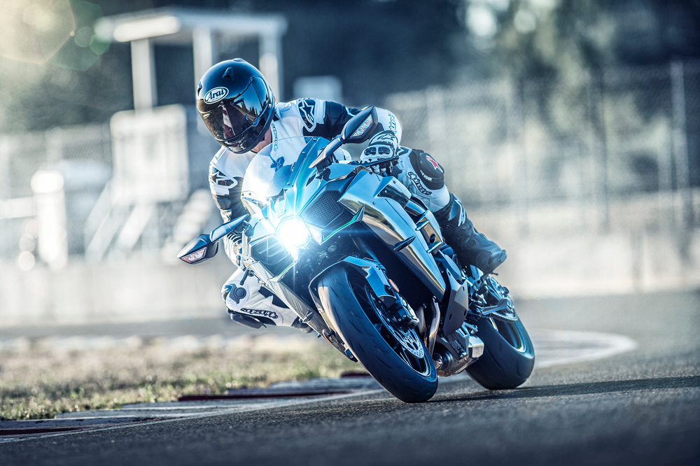 Kawasaki H2 2019: Moto Deportiva