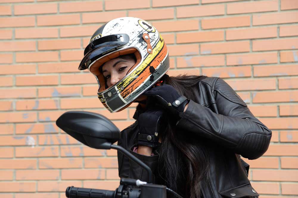 Casco integral Flat Track de NZI