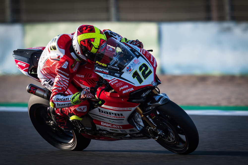 Xavi Fores volvió a subirse al podio en SBK en Francia