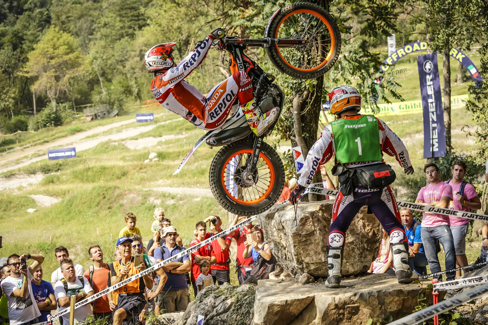 Toni Bou con Montesa