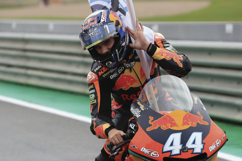 Miguel Oliveira, victoria en Moto2 en el Gran Premio de Valencia