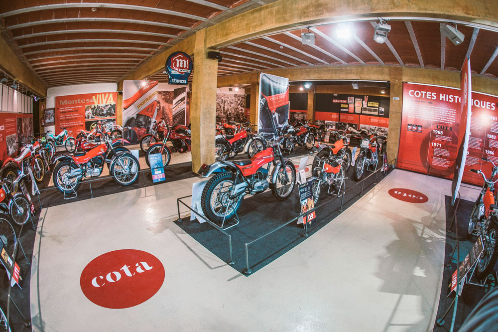 Exposición 50 años de la Montesa Cota
