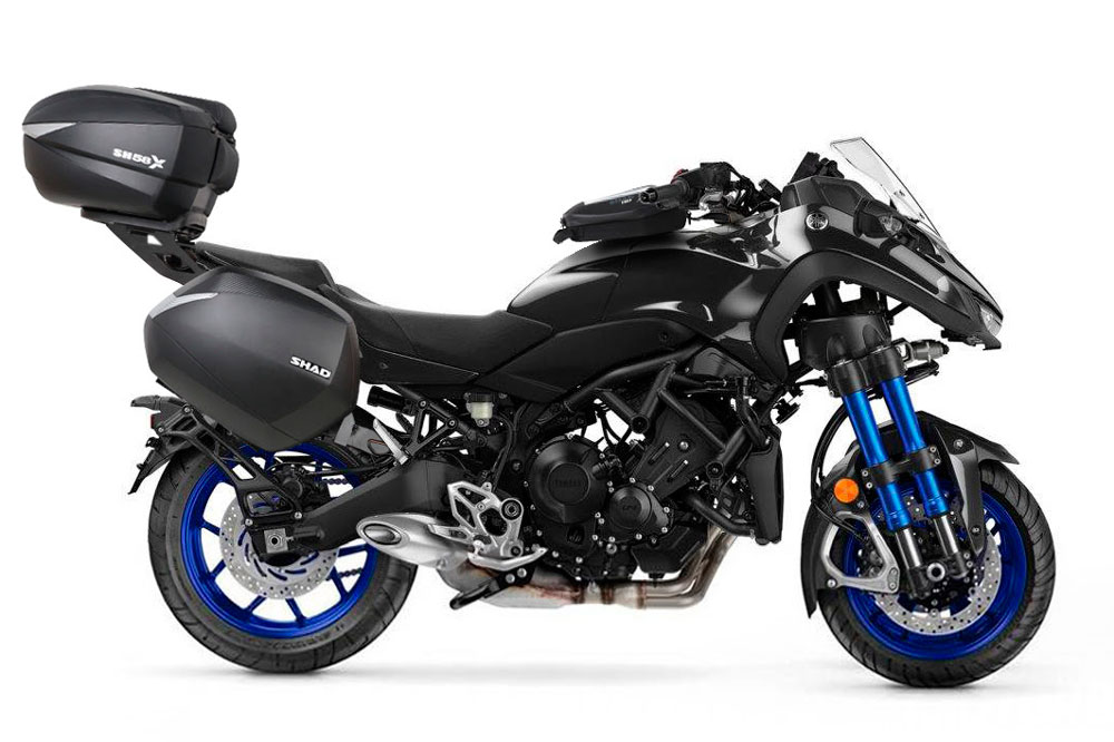 Yamaha Niken 900 con equipamiento SHAD