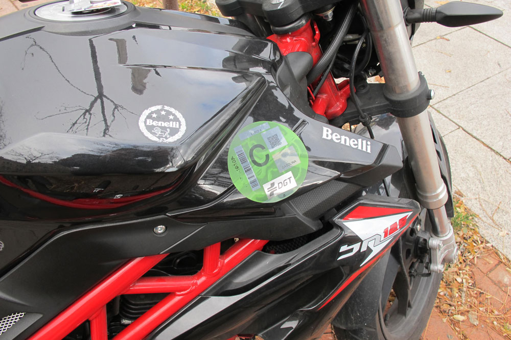 Las etiquetas ecológicas para moto serán obligatorias en Madrid a partir del 24 de abril