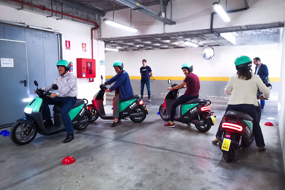Coup es una empresa de Bike Sharing que es consciente de que sus posibles clientes necesitan formación para circular en moto de forma segura