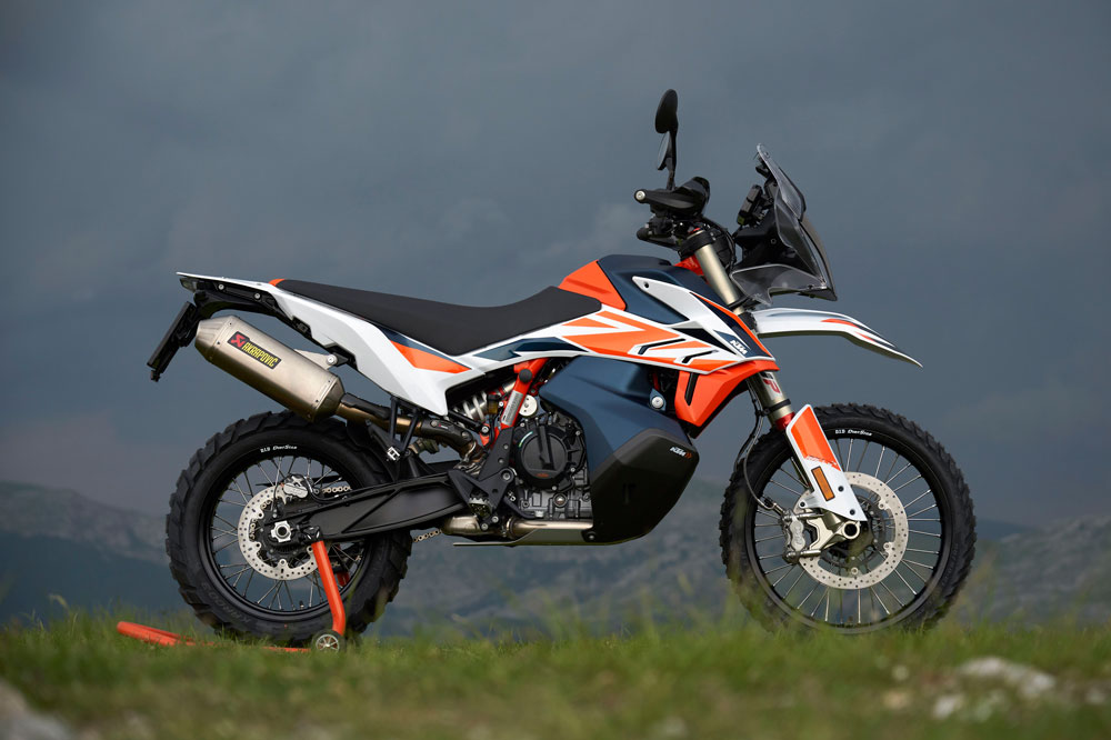La KTM 790 Adventure Rally recibe nuevas suspensiones y sistema de cambio asistido