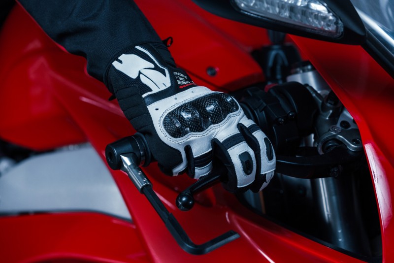 Guantes G-Carbon de Spidi