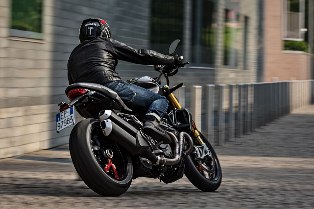 Ducati Monster 1200 S Black on Black 2020