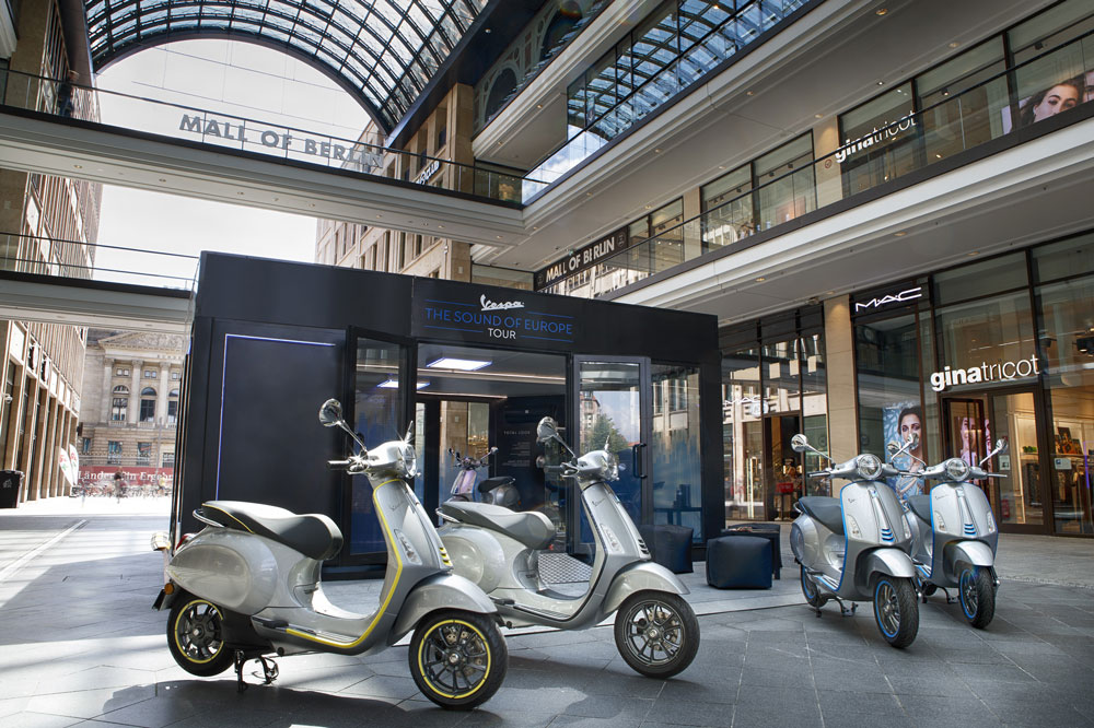 Prueba una Vespa Electrica en el Sound of Europe Tour