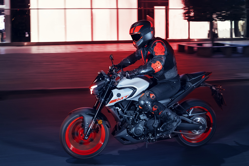 La Yamaha MT 03 sigue fiel a su motor de dos cilindros en paralelo