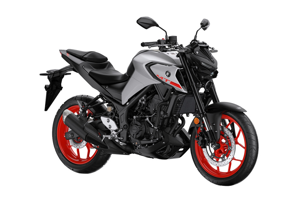 La Yamaha MT 03 evoluciona en su estética con un diseño mucho más agresivo