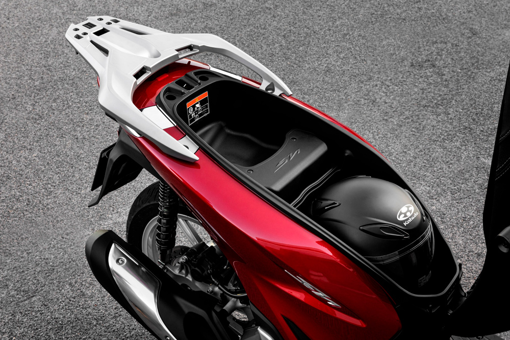 Hueco para el casco del Honda SH 125 Scoopy
