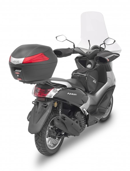 Kit de accesorios Givi para la Yamaha N-Max 125