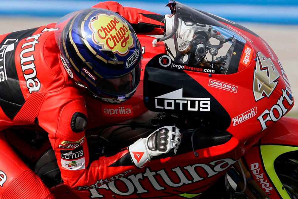 Jorge Lorenzo logró dos títulos mundiales en 250 con Aprilia