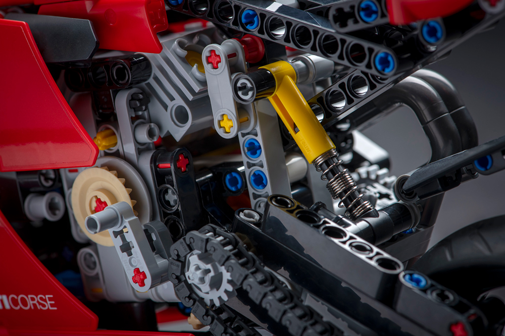 Ducati Panigale V4 R LEGO Technic