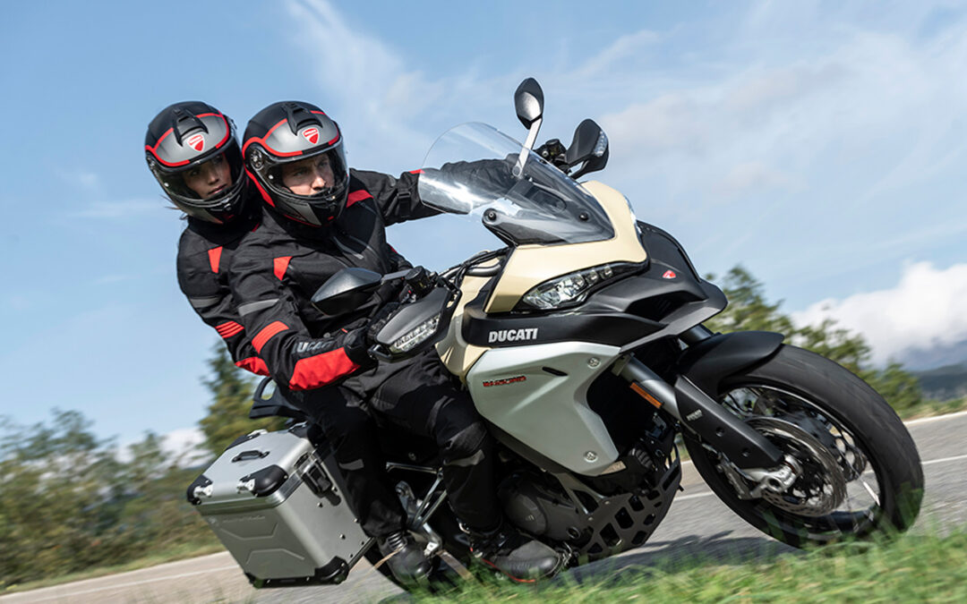 Podrán ir dos personas en moto durante la Fase 1 de la desescalada
