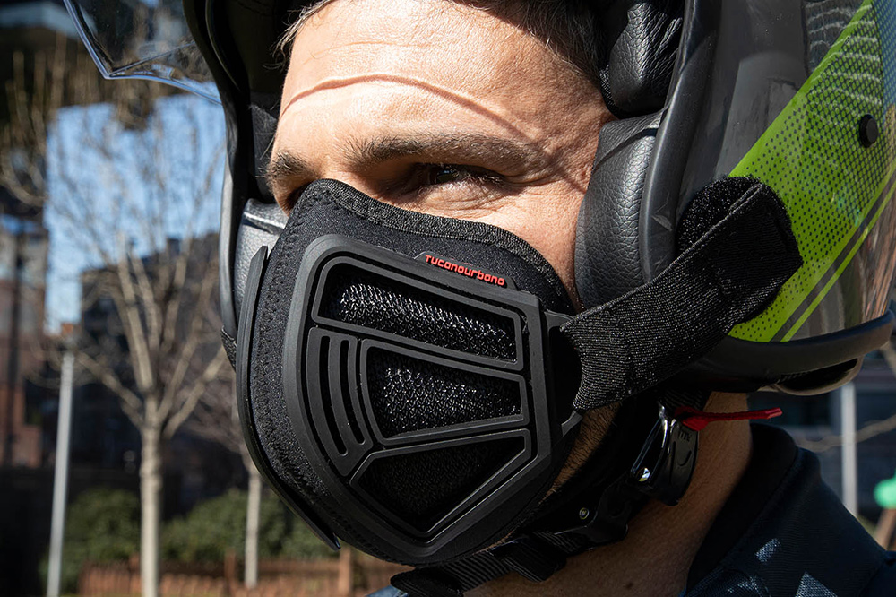 La mascarilla en moto es obligatoria si usas un casco tipo jet