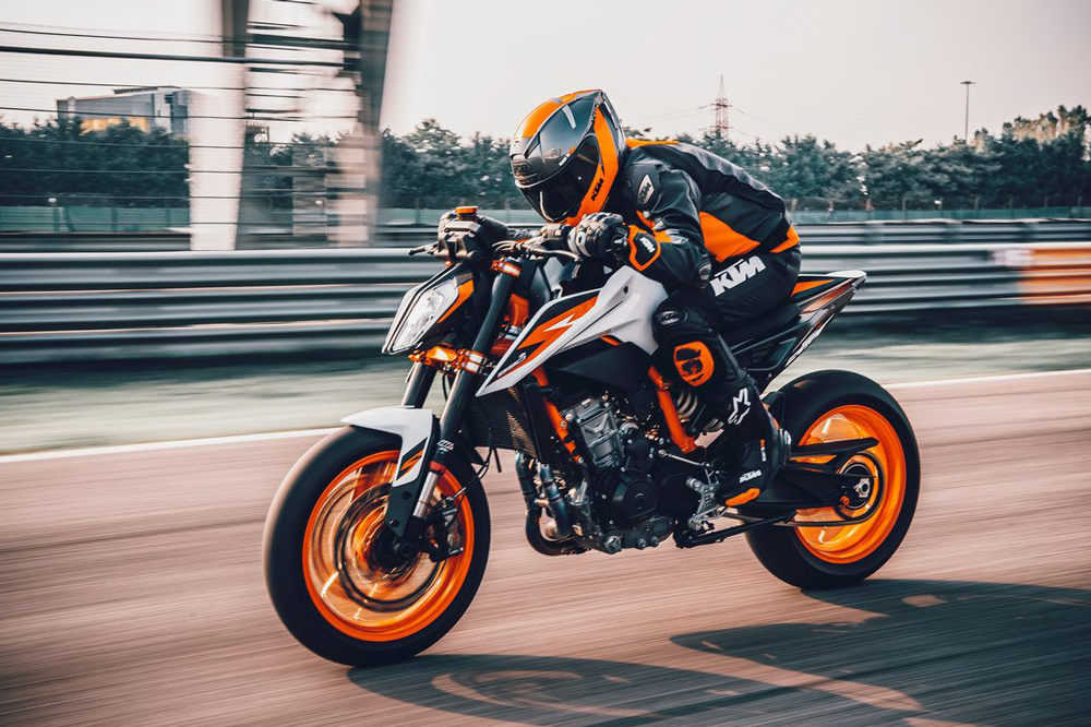 DUKE R 2020