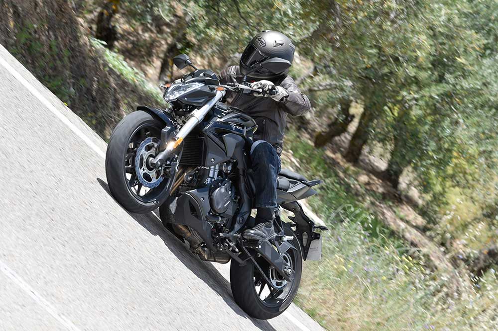 La VOGE 500R es una moto deportiva para el A2