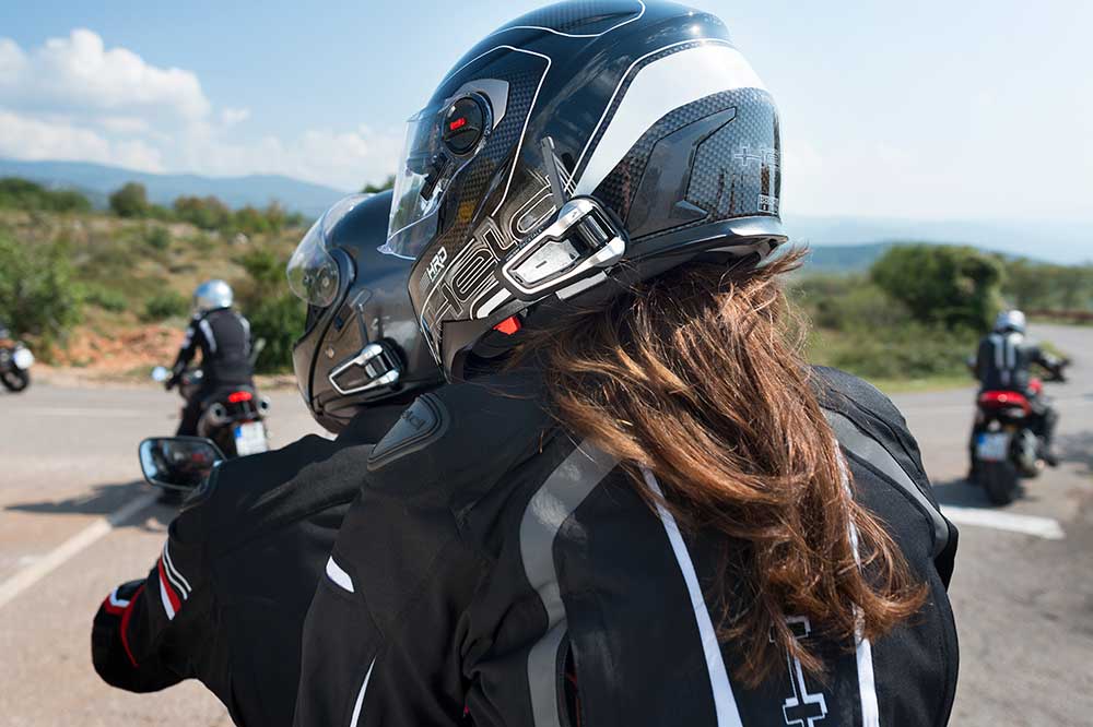Intercomunicadores en moto: El Congreso aprueba su legalidad