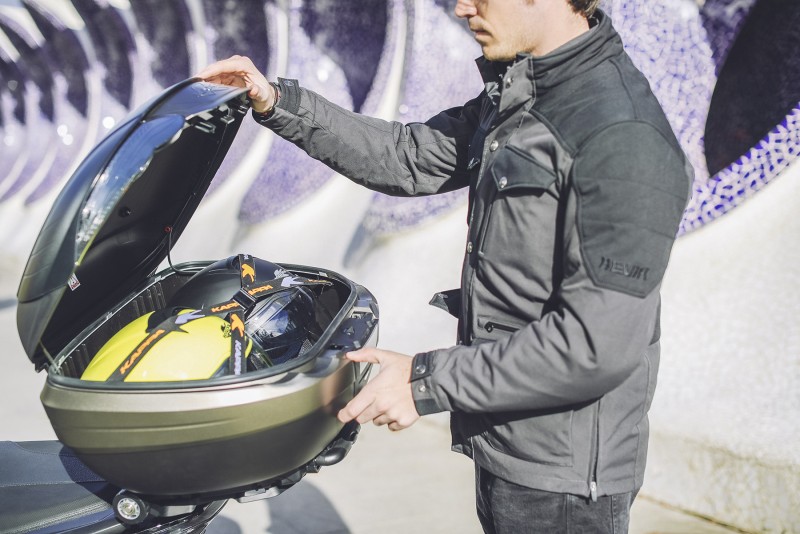 Equipamiento Kappa moto usada