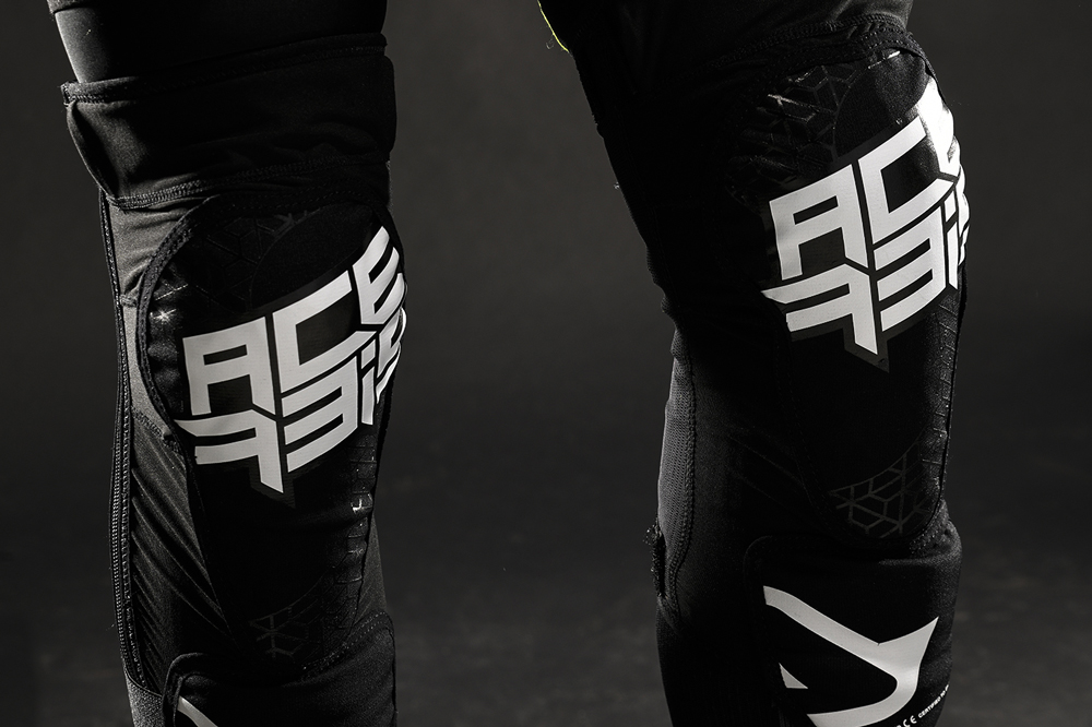Rodillera X-Zip de Acerbis